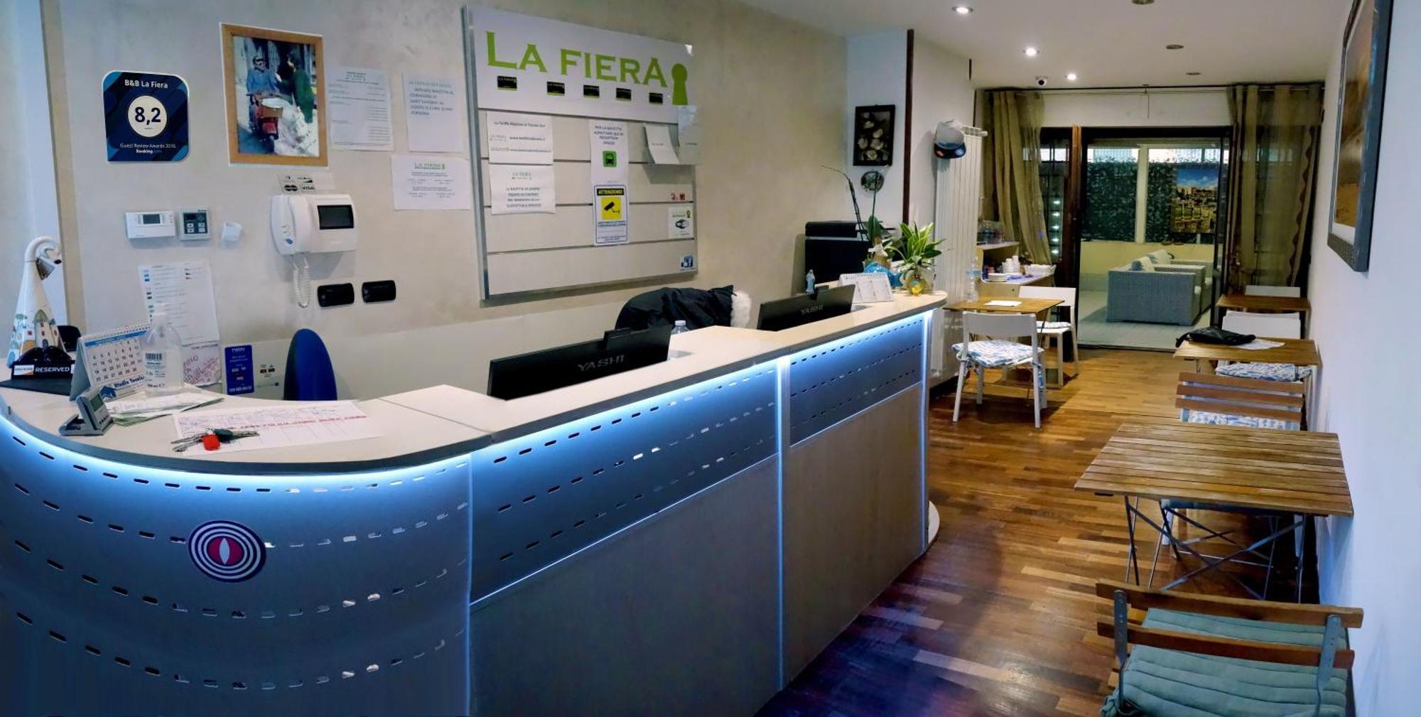 La Fiera Guesthouse Fiumicino Ngoại thất bức ảnh